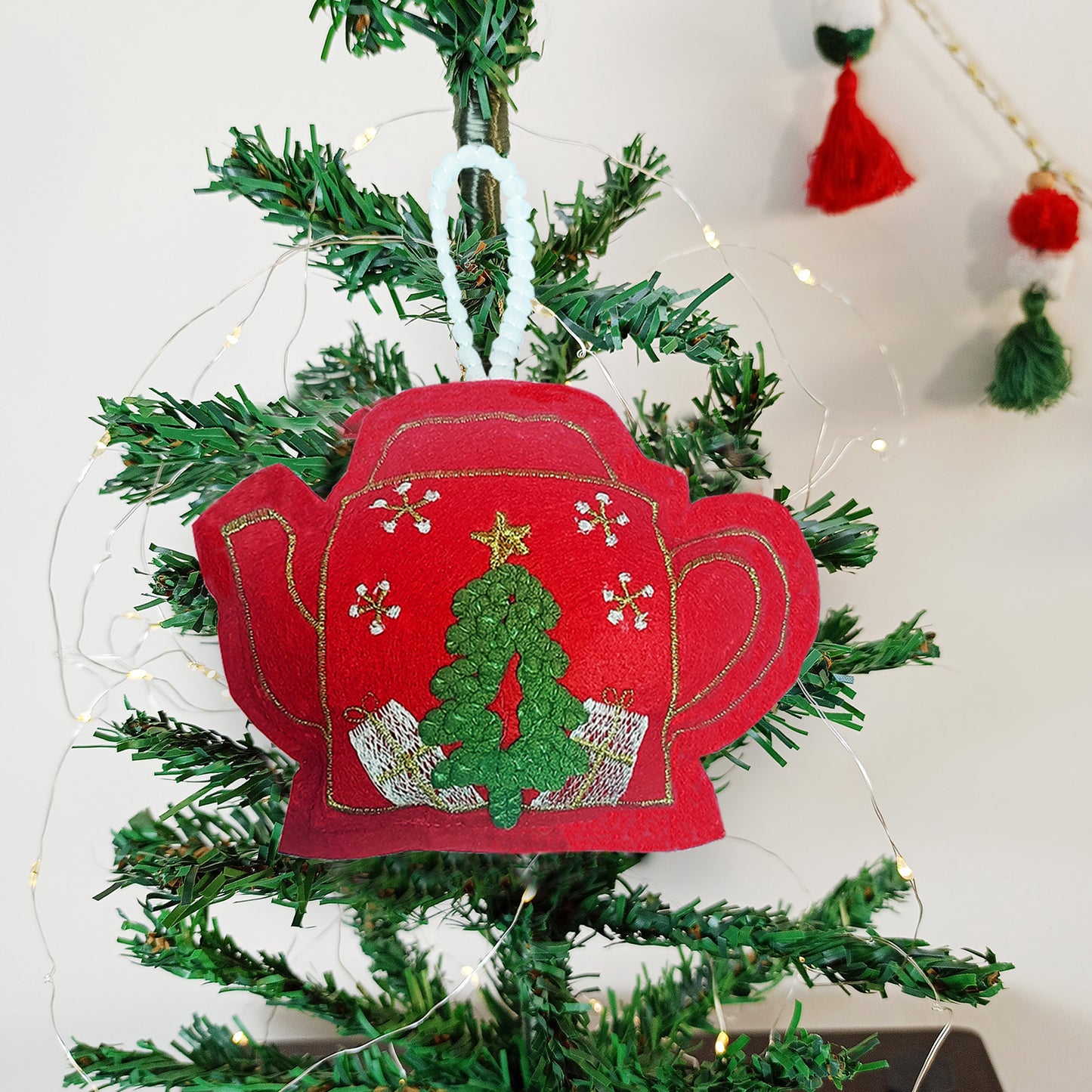 HOLIDAY TEAPOT & SNOWMAN MUG - Christmas Tree Ornaments Set