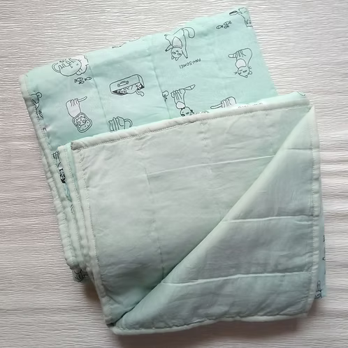 MOODY TALES - Kids Quilt