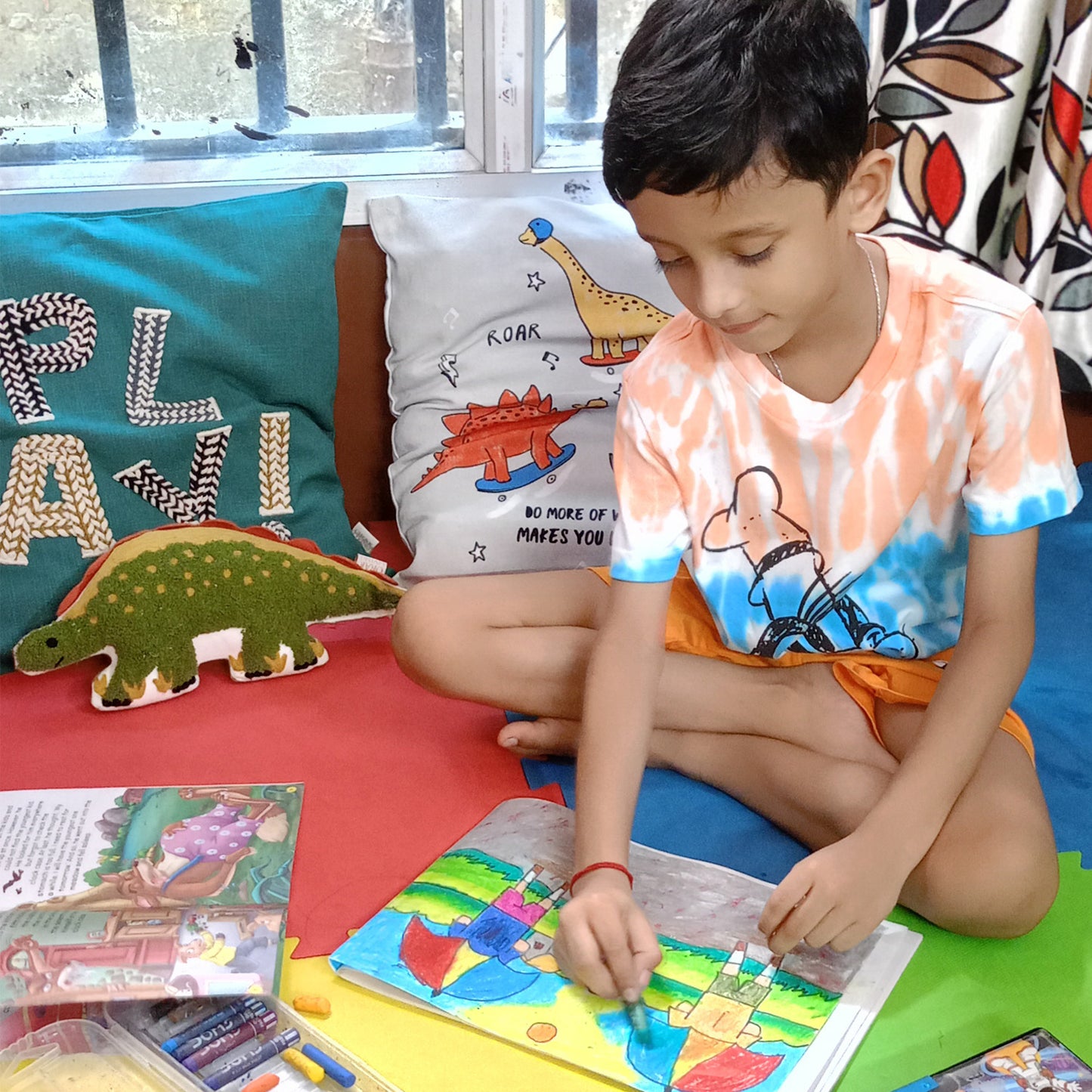 DINO WONDERLAND - Kids Hamper