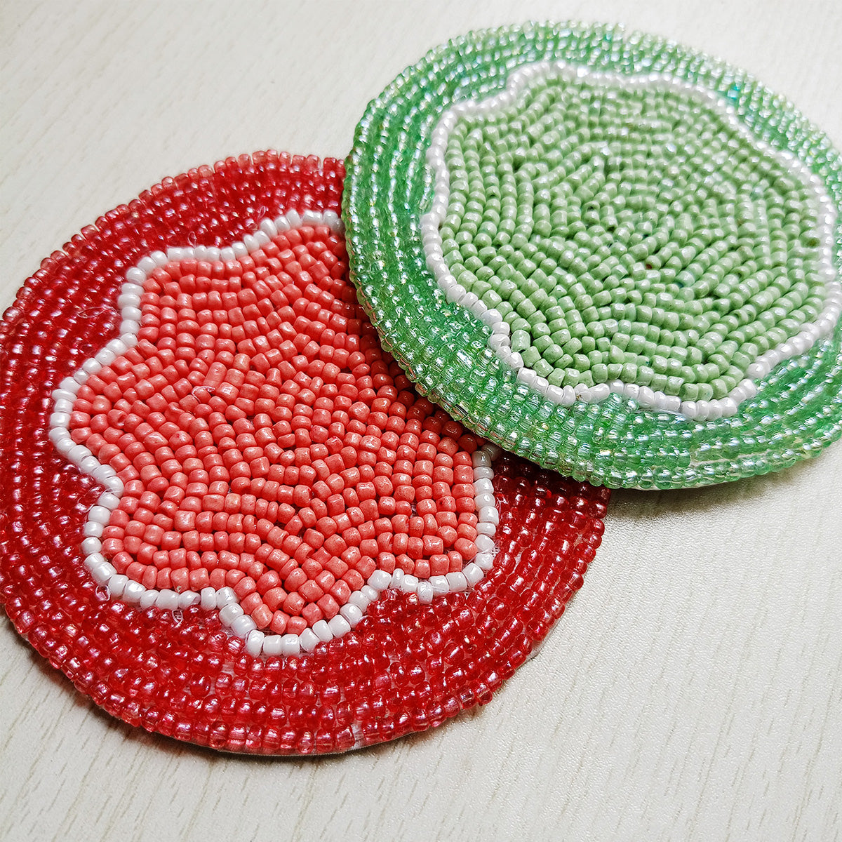 TWINKLE TANGLE - Red & Green Coaster Set